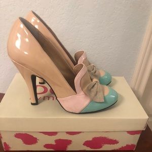 DOLCE BY MOJO MOXY SIZE 8